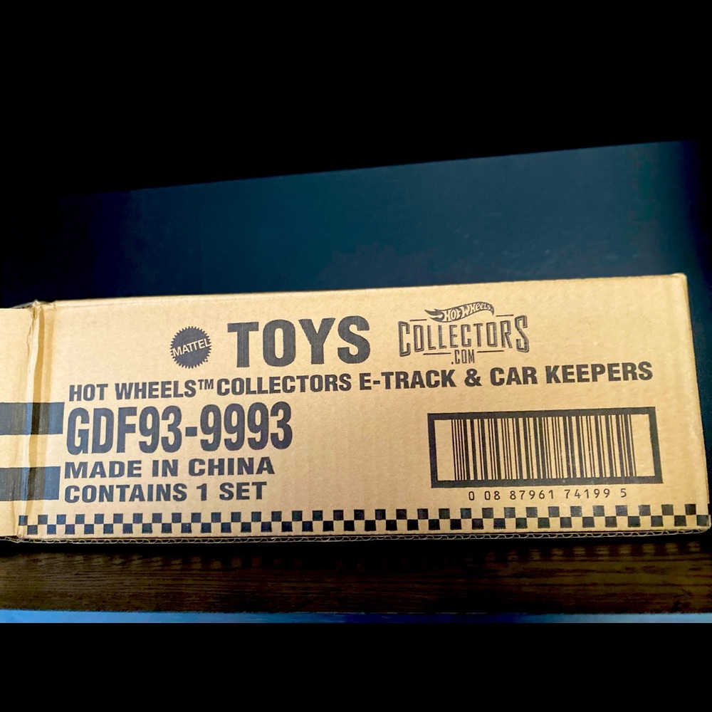 Hot Wheels Car and Track Keeper